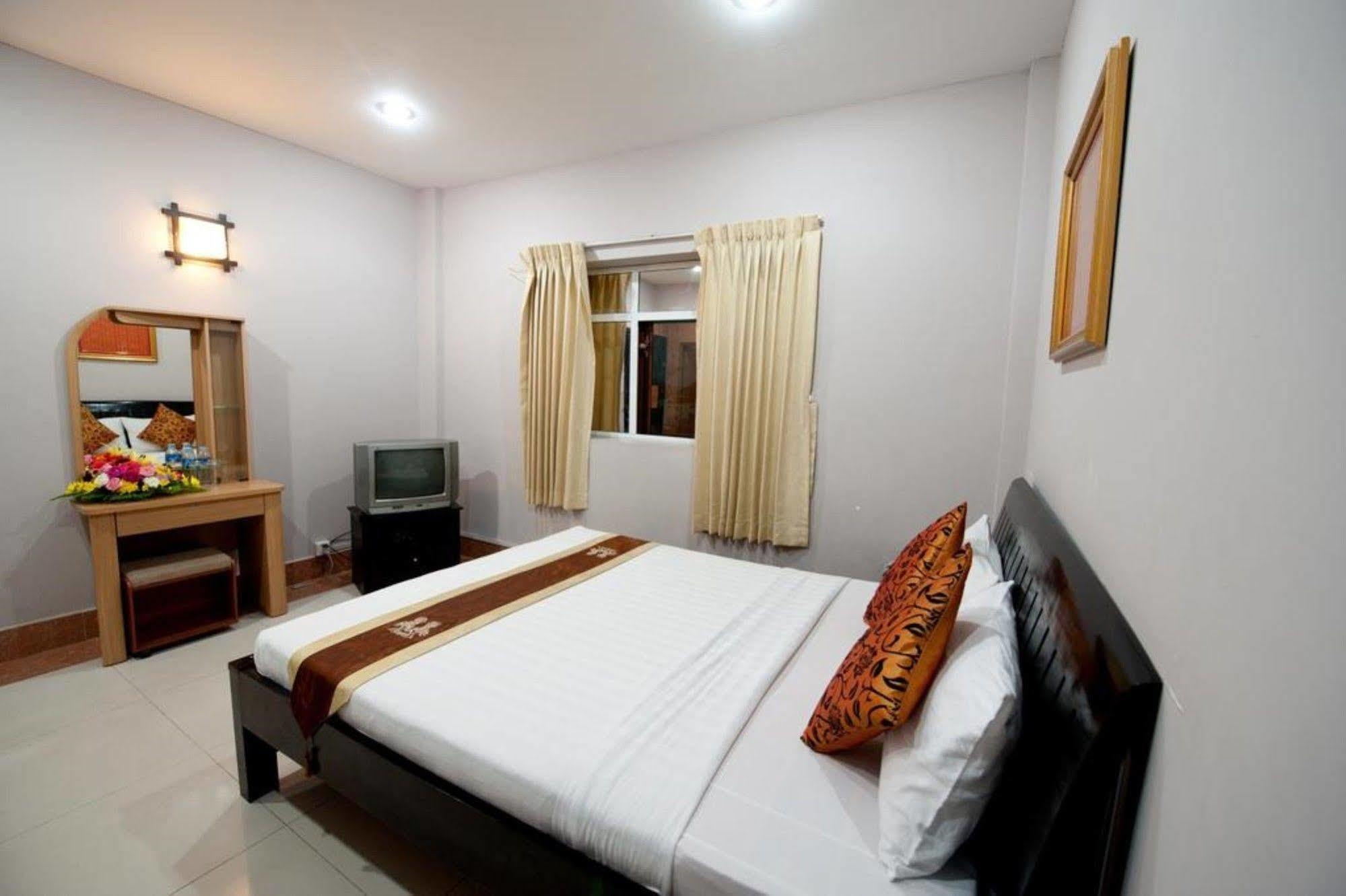 Wei Si Deng Hotel & Restaurant Πνομ Πενχ Εξωτερικό φωτογραφία
